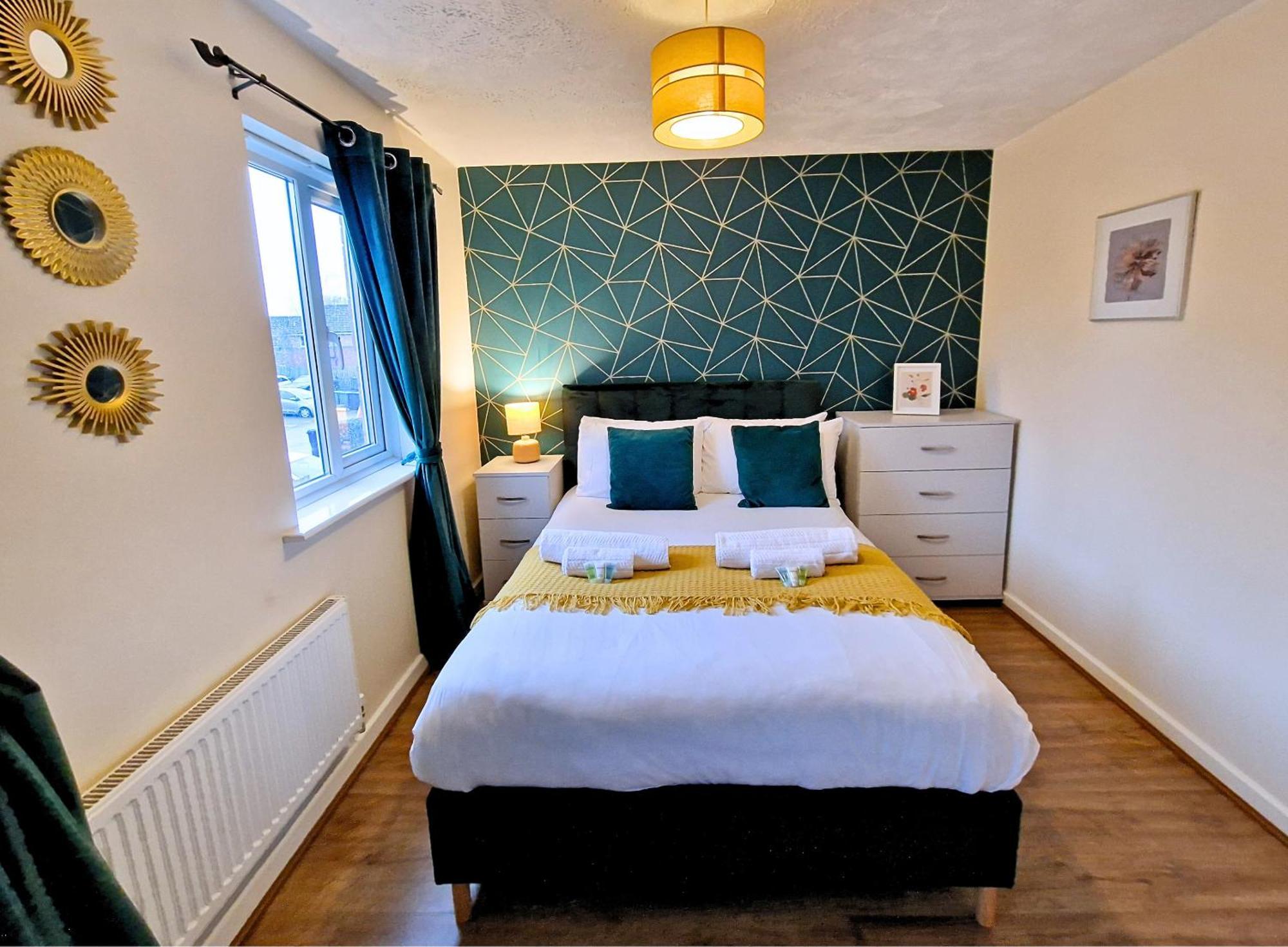 Manchester Townhouse By Bevolve - 4 Bedrooms - Free Parking Exteriör bild